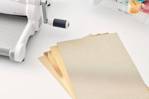 ARTEMIO 50 FEUILLES A4 OR SIZZIX - PAPIER CARTONNE 250GR PRESTIGE - 20.3 X 29.2CM
